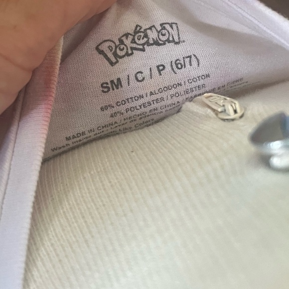 Pokémon tie-dye size small - Picture 2 of 3